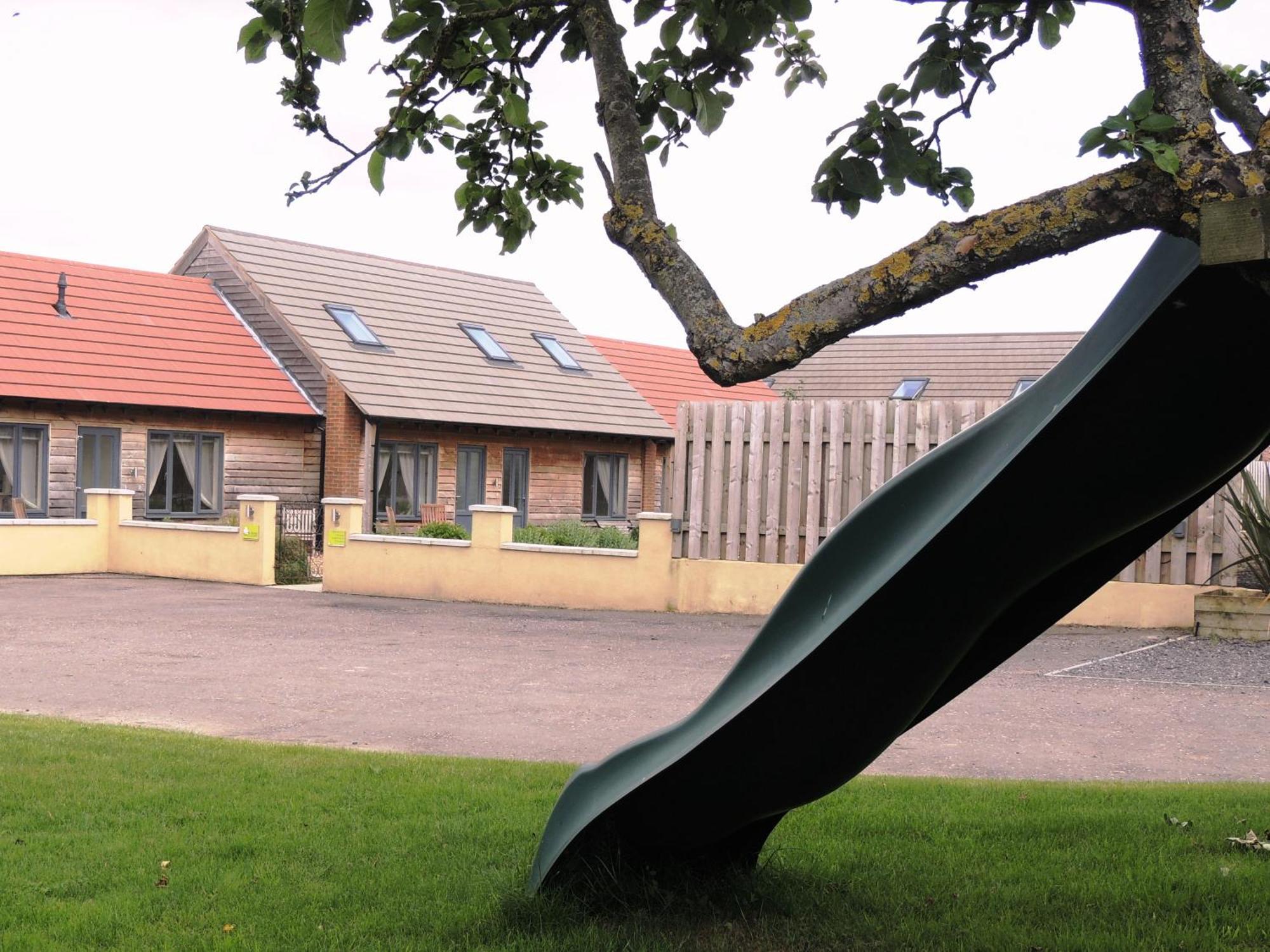 Elm Tree Farm Accommodation Милтън Кейнс Екстериор снимка