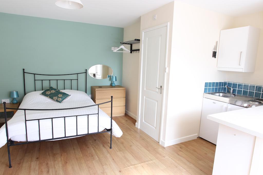Elm Tree Farm Accommodation Милтън Кейнс Стая снимка