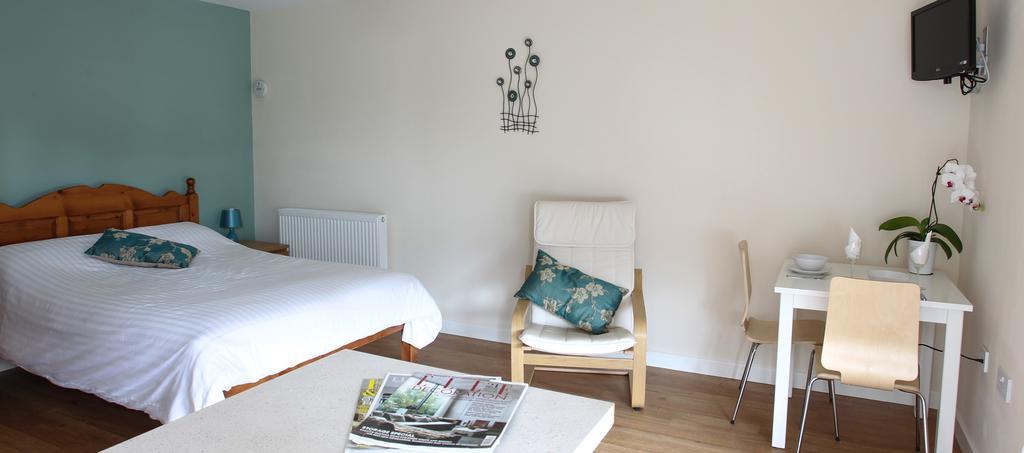 Elm Tree Farm Accommodation Милтън Кейнс Екстериор снимка
