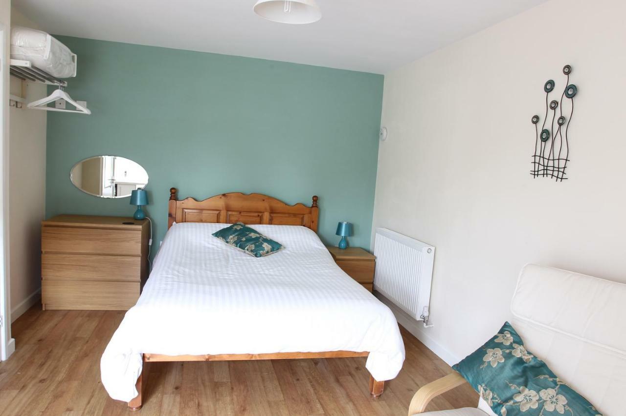 Elm Tree Farm Accommodation Милтън Кейнс Екстериор снимка
